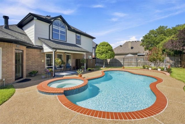3310 Moss Creek Drive, Grapevine, TX 76051