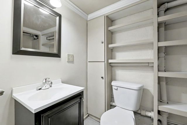 225 S Glendale, Wichita, KS 67218