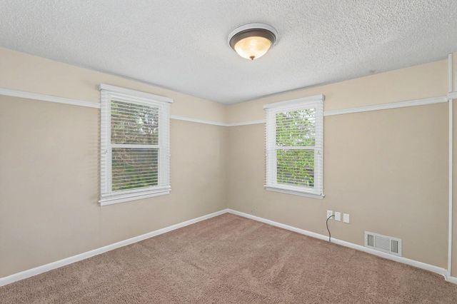 225 S Glendale, Wichita, KS 67218