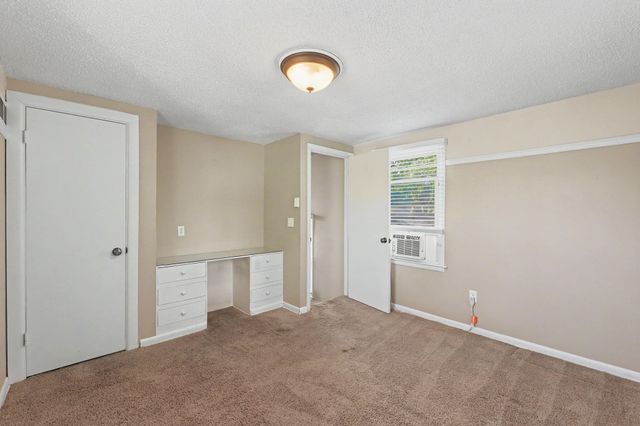 225 S Glendale, Wichita, KS 67218