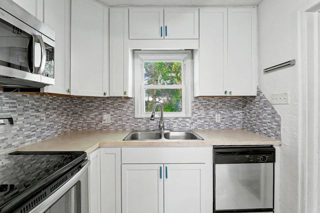 225 S Glendale, Wichita, KS 67218