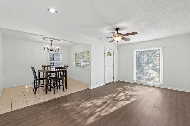 225 S Glendale, Wichita, KS 67218