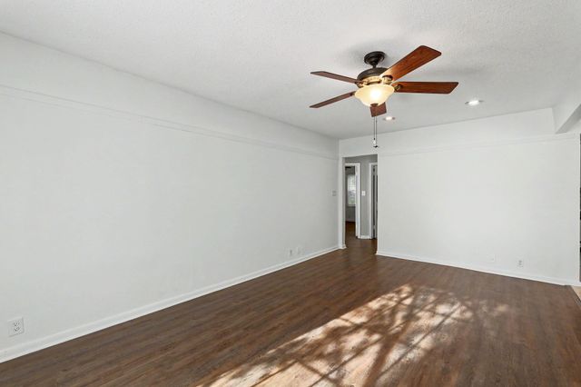 225 S Glendale, Wichita, KS 67218