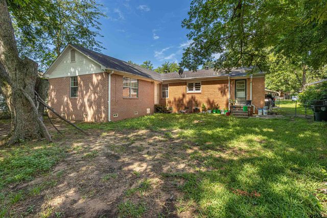 820 S Palmer, Tyler, TX 75701