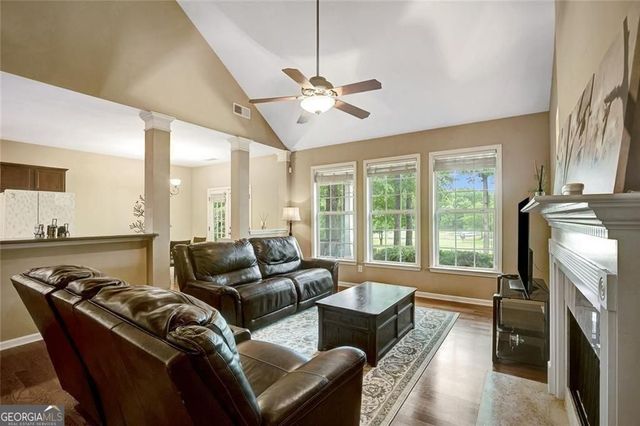 38 Greenview Drive, Newnan, GA 30265
