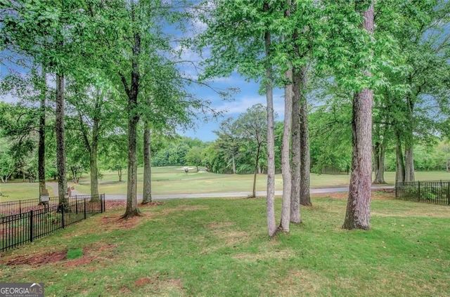 38 Greenview Drive, Newnan, GA 30265