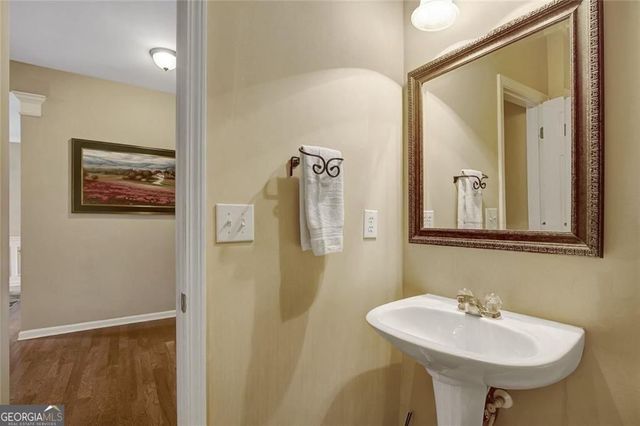 38 Greenview Drive, Newnan, GA 30265
