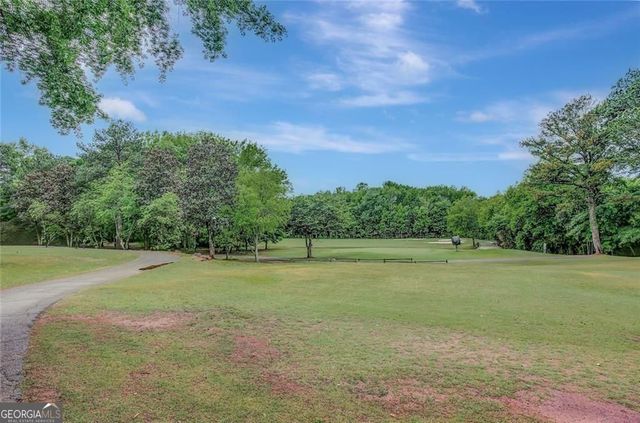 38 Greenview Drive, Newnan, GA 30265