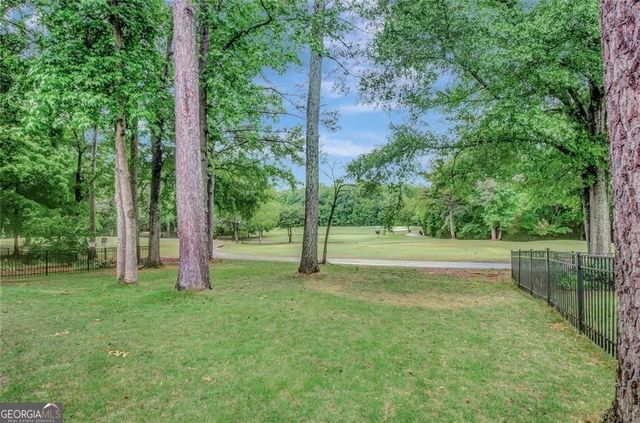 38 Greenview Drive, Newnan, GA 30265