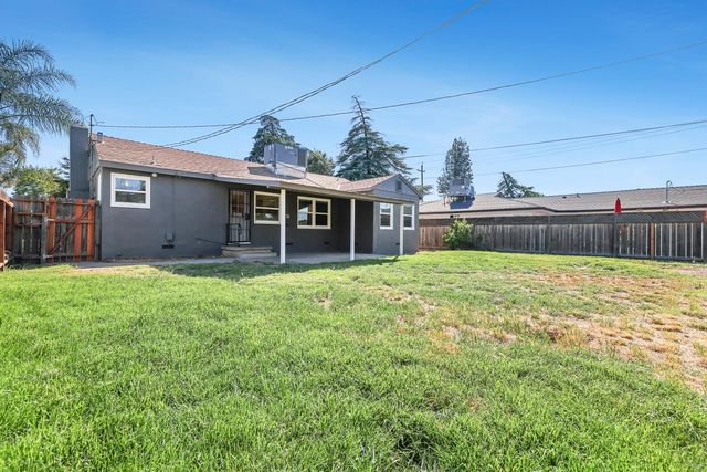 913 E Garland Avenue, Fresno, CA 93704