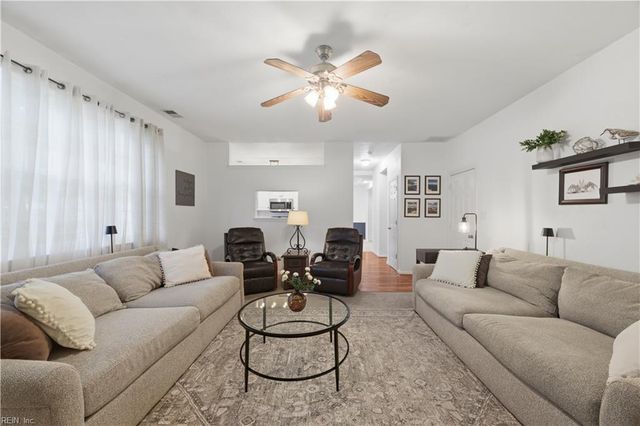 140 Baker Farm DR, Hampton, VA 23666