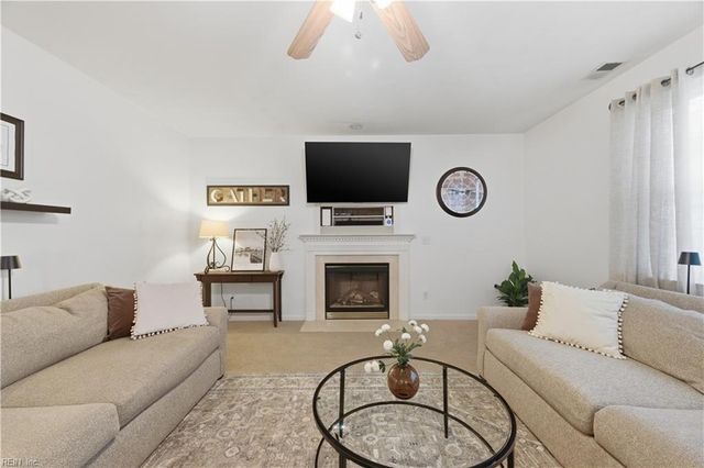 140 Baker Farm DR, Hampton, VA 23666