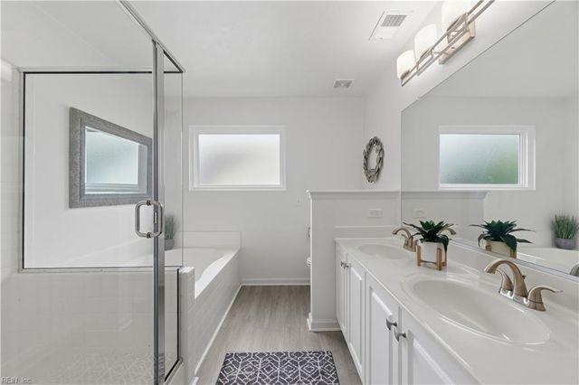 140 Baker Farm DR, Hampton, VA 23666