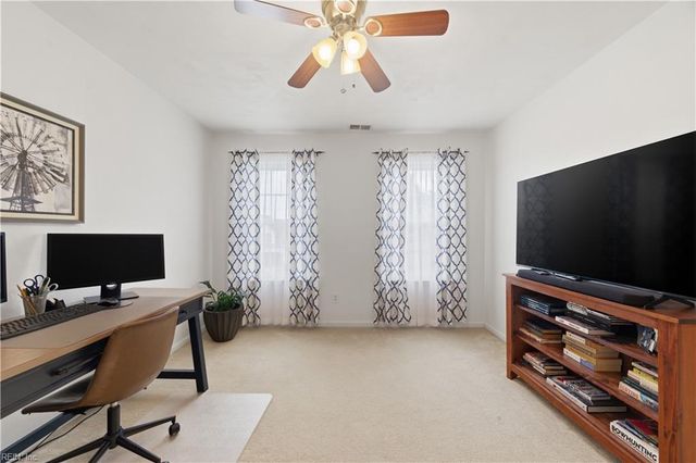140 Baker Farm DR, Hampton, VA 23666