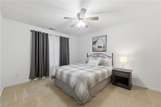 140 Baker Farm DR, Hampton, VA 23666