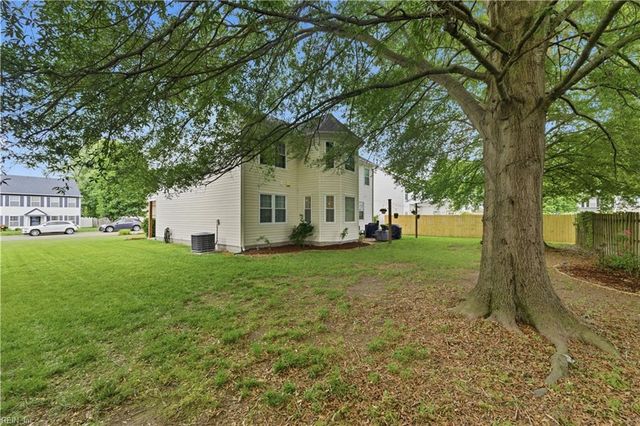 140 Baker Farm DR, Hampton, VA 23666