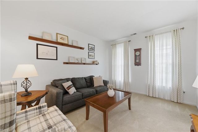 140 Baker Farm DR, Hampton, VA 23666