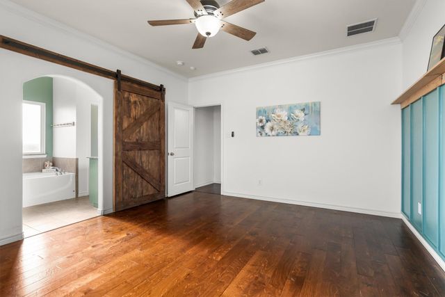 3700 Linden Avenue, Fort Worth, TX 76107