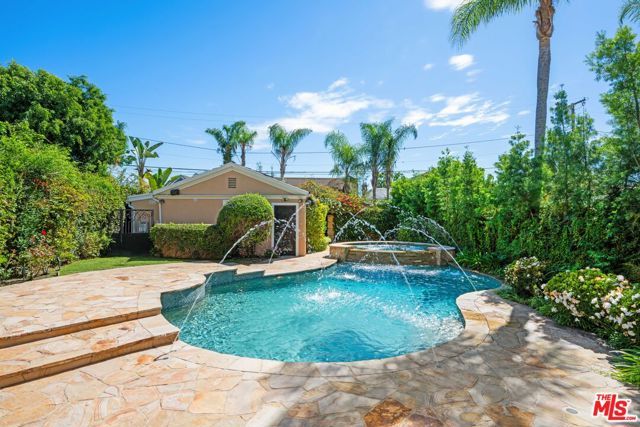 204 Foothill Road, Beverly Hills, CA 90210