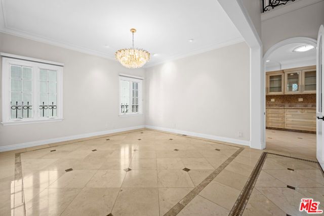 204 Foothill Road, Beverly Hills, CA 90210