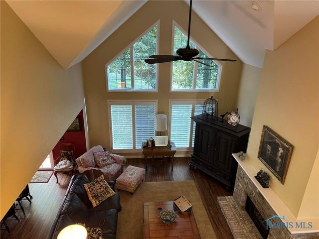 8553 Stone Oak Drive, Holland, OH 43528