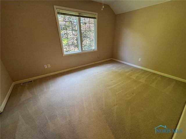 8553 Stone Oak Drive, Holland, OH 43528