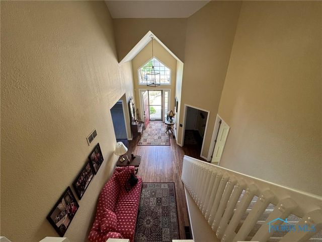 8553 Stone Oak Drive, Holland, OH 43528