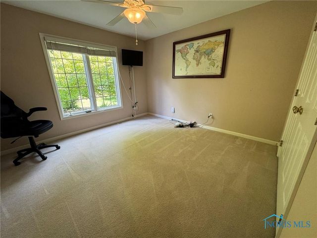 8553 Stone Oak Drive, Holland, OH 43528