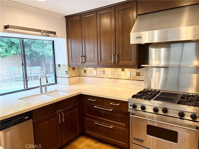 10 Wickland, Irvine, CA 92620