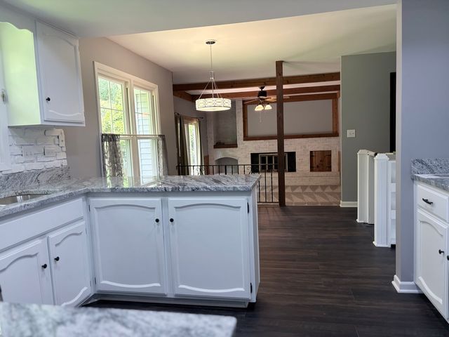 940 French Drive, Mundelein, IL 60060
