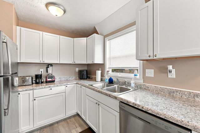 3322 Walmar Drive, Columbus, OH 43224