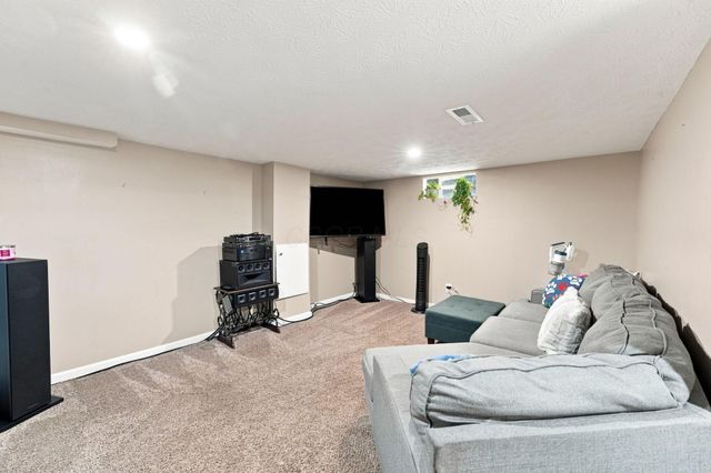 3322 Walmar Drive, Columbus, OH 43224