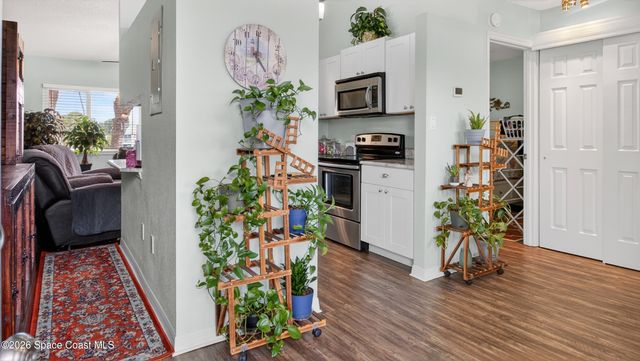 222 Beach Park Lane V76, Cape Canaveral, FL 32920