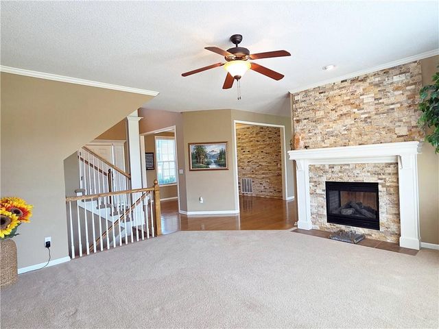 23884 W 124th Court, Olathe, KS 66061