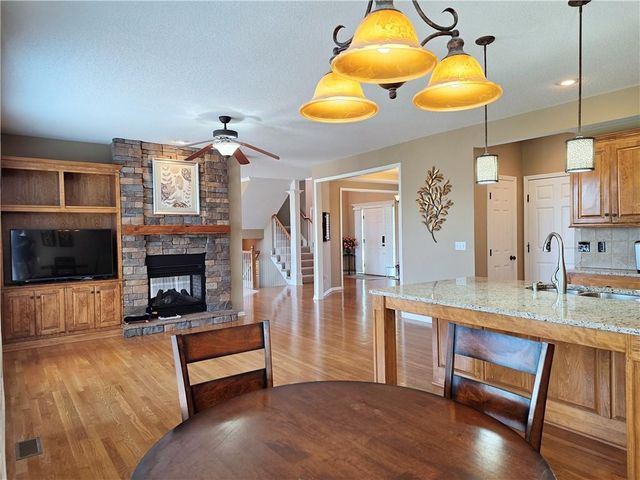 23884 W 124th Court, Olathe, KS 66061