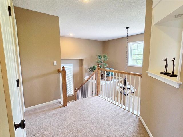 23884 W 124th Court, Olathe, KS 66061