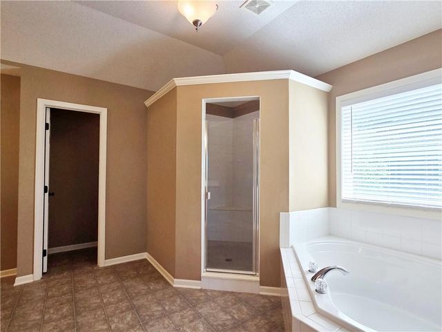 23884 W 124th Court, Olathe, KS 66061