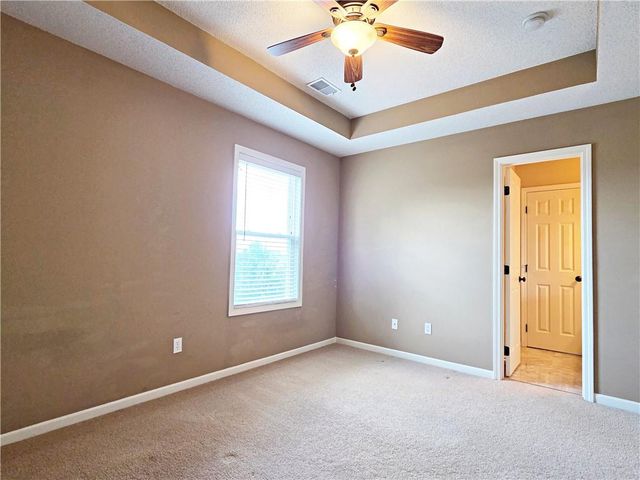 23884 W 124th Court, Olathe, KS 66061