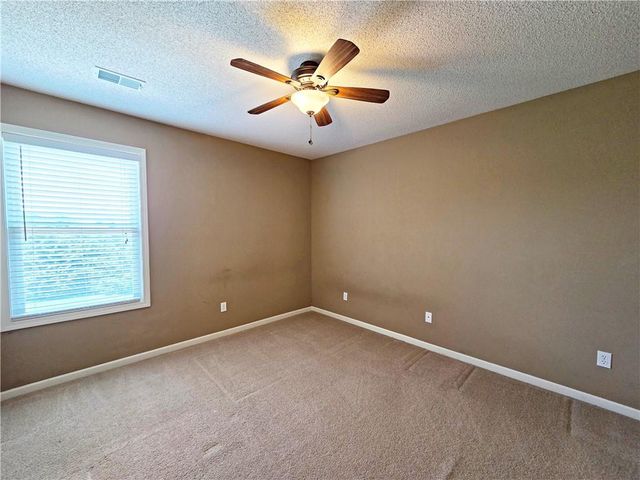 23884 W 124th Court, Olathe, KS 66061