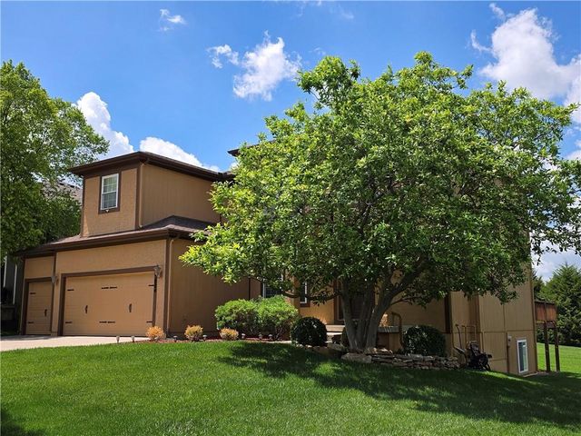 23884 W 124th Court, Olathe, KS 66061