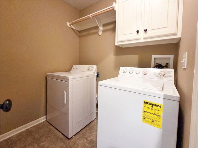 23884 W 124th Court, Olathe, KS 66061