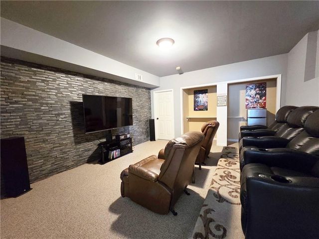 23884 W 124th Court, Olathe, KS 66061