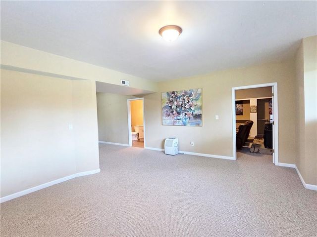 23884 W 124th Court, Olathe, KS 66061