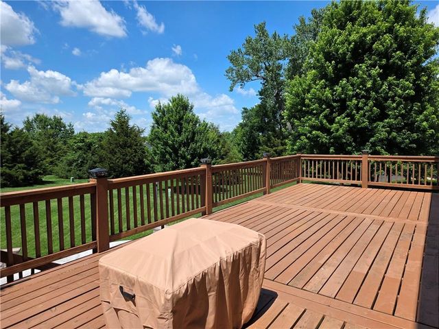 23884 W 124th Court, Olathe, KS 66061