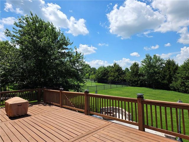 23884 W 124th Court, Olathe, KS 66061