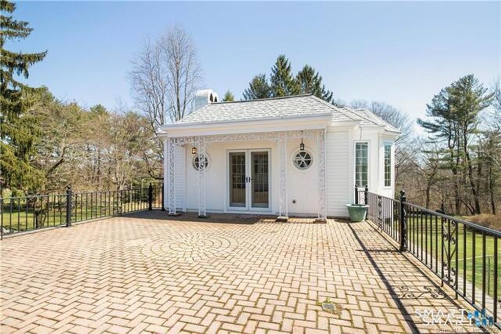85 Cherry Hill Road, Branford, CT 06405