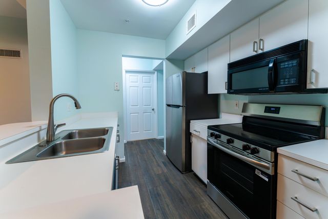 236 Village Boulevard 1304, Tequesta, FL 33469