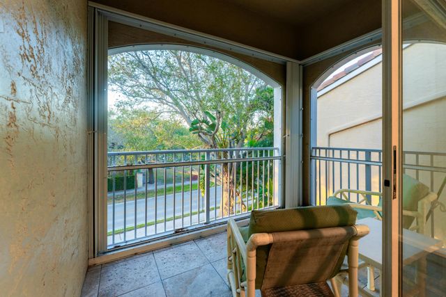 236 Village Boulevard 1304, Tequesta, FL 33469