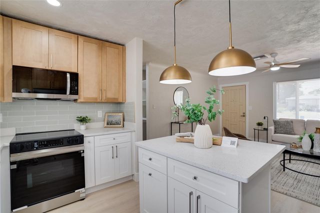 4545 25TH AVENUE N, St Petersburg, FL 33713