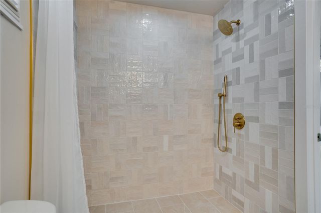 4545 25TH AVENUE N, St Petersburg, FL 33713